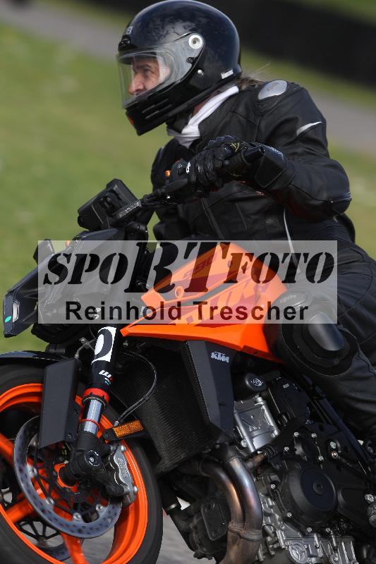 Archiv-2025/10 23.04.2025 Cornu Master School ADR/gruen-vert/30